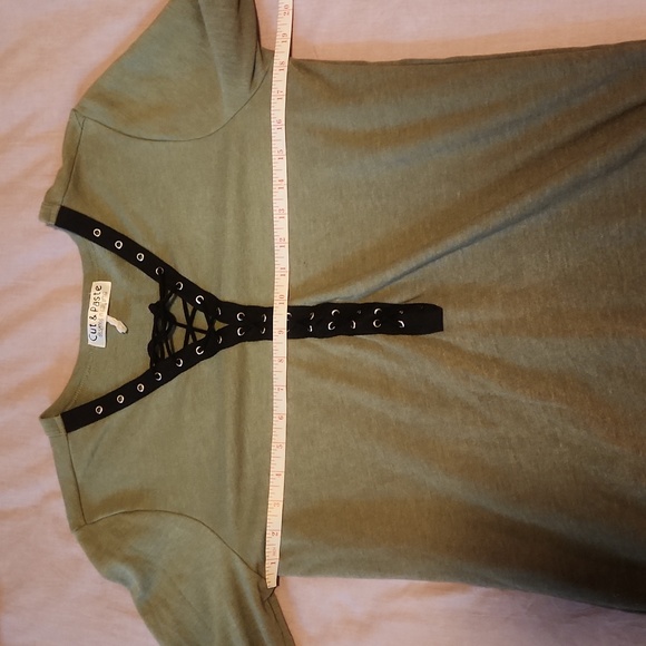 💥2/$25💥 Cut & Paste Longsleeve Green Ombre Sweater - Picture 6 of 12